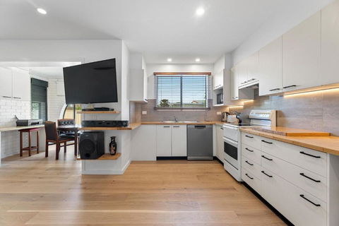 Apollo Unit 4 - Ground Floor - Block A - Darwin Holiday 4