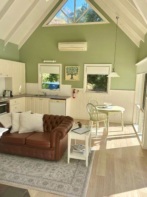 Apple Tree Cottage - Darwin Holiday 4