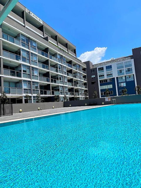 AQUA 306 POOLSIDE Luxury Apartment , Honeysuckle, NEWCASTLE FREE Parking - Darwin Holiday 0