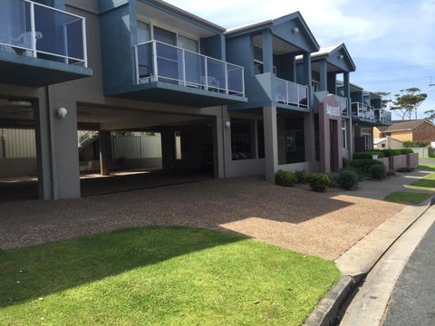 Aquarius Apartments Mollymook - Darwin Holiday 0