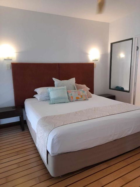 AquaView Boathouse Airlie Beach - Darwin Holiday 2