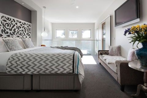 Arabella Meadows - Darwin Holiday 2