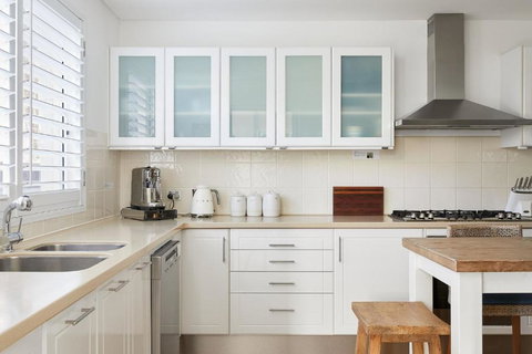 Arabella - 2 Bedroom Holiday House Nelson Bay - Darwin Holiday 4