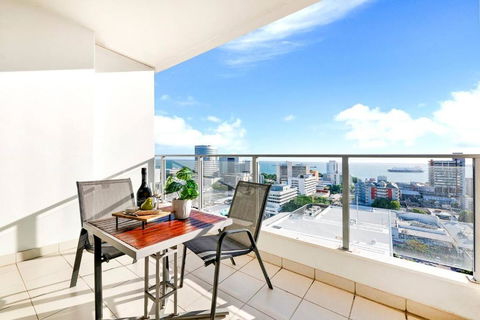 Arafura Adventure - CBD Suite With Sprawling Views - Darwin Holiday 0