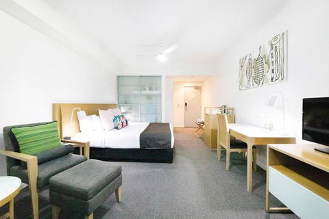 Arafura Suites - Dual-Studio Resort-style Getaway - Darwin Holiday 4