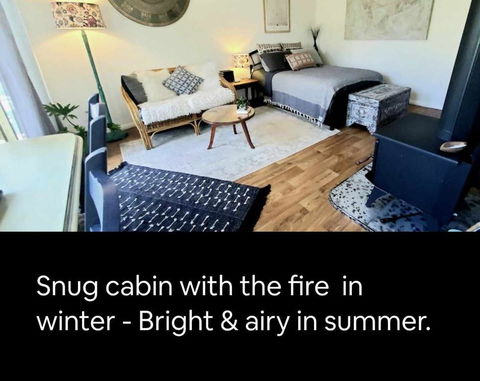 ARALUEN - COOMBA BAY - Pet Friendly - Farm Stay On 10 Peaceful Acres - Darwin Holiday 0