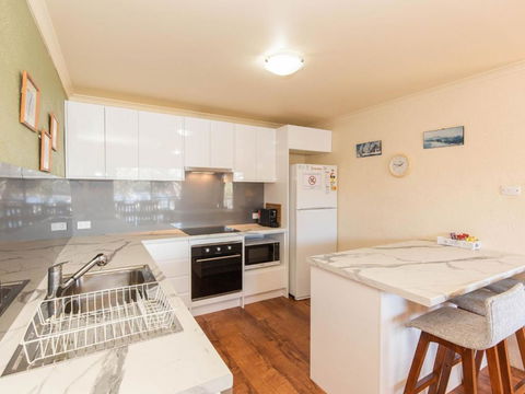 Aranda 3 25 Townsend Street - Darwin Holiday 1