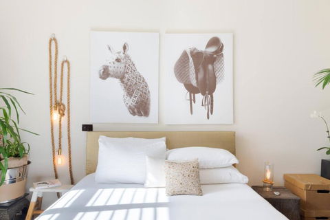 Architectural Home, Pool Oasis/ Steps From Trendy Chapel St. - Darwin Holiday 3