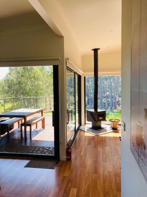 Architecturally Designed Rural Retreat - Darwin Holiday 2