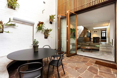 Architecture Designed Terrace - Darwin Holiday 2
