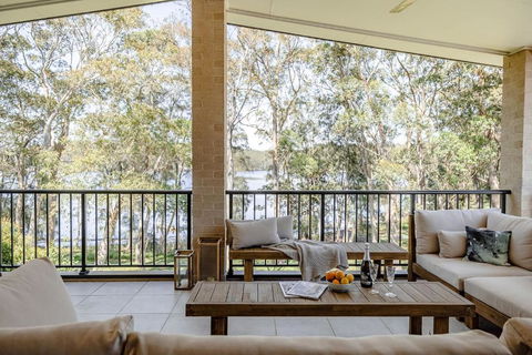 Aria Shores - Your Lakeside Haven - Darwin Holiday 0