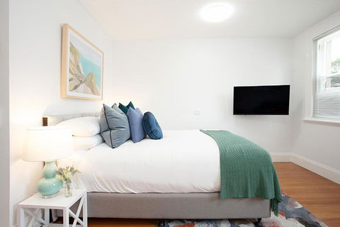 Art Deco Designer Studio In Lewisham - Darwin Holiday 0