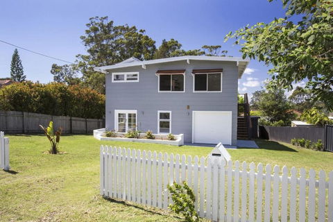Arthurs Mollymook - Darwin Holiday 0