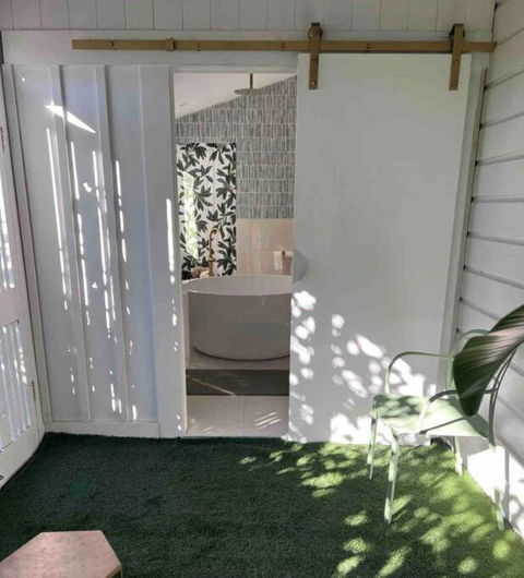 Artists Residence - Darwin Holiday 4