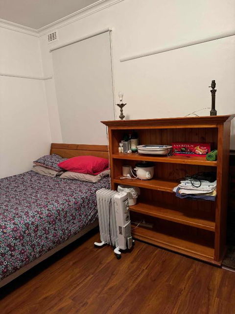 Ashburton Big Room With Shared Bathroom 1 - Darwin Holiday 2