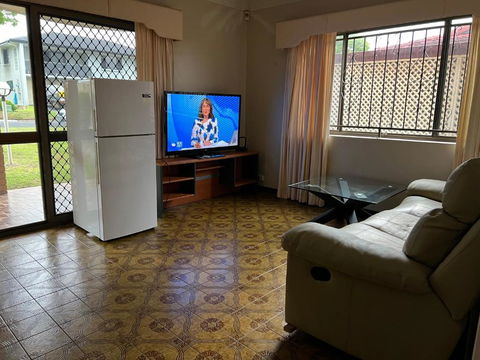 Aspley Large Room & Share Bathroom With Other Guests - Darwin Holiday 0