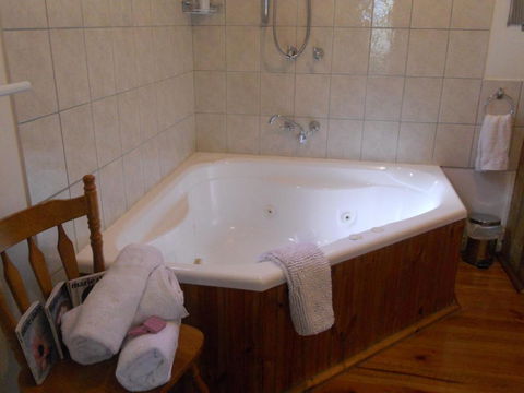 Astley Cottage - Darwin Holiday 3