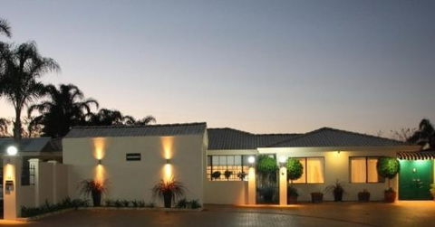 Astoria Retreat Bed & Breakfast - Darwin Holiday 0