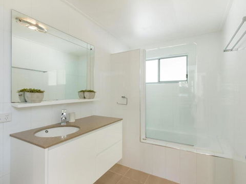 At Melaleuca 3 - Darwin Holiday 1