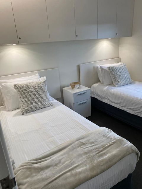 At The Beach Mooloolaba, Private Rooftop With Spa, 50m To Beach, Surfclub And Esplanade - Darwin Holiday 4