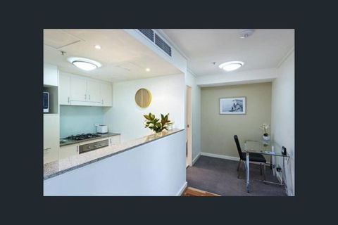 ATCH9 - St Leonards Atchison St - Darwin Holiday 1