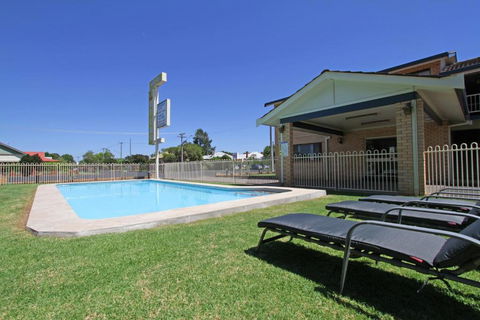 Atlas Motel - Darwin Holiday 2