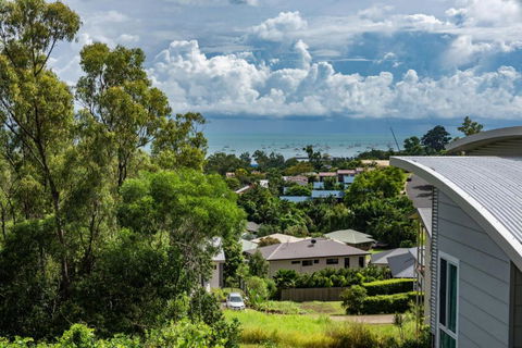 Austinmer - Cannonvale - Darwin Holiday 2