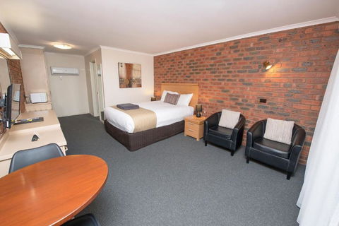 Australian Settlers Motor Inn - Darwin Holiday 2