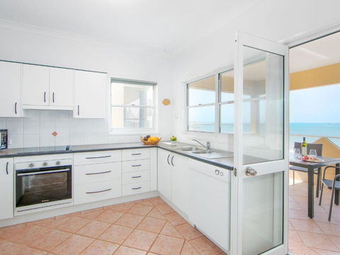 Avalon 2 - Darwin Holiday 2