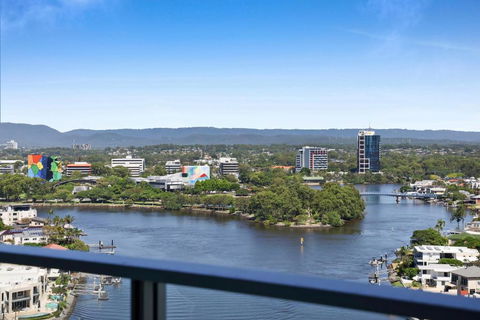 Avalon Apartments - QStay - Darwin Holiday 1