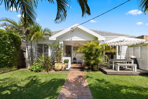 Avalon Beach Cottage, Private, 150m To The Beach! - Darwin Holiday 0