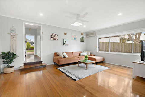Avenue Delight - Darwin Holiday 2
