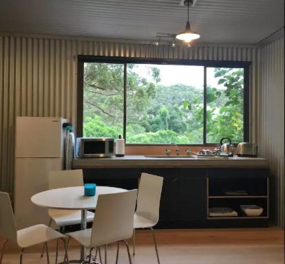 Avoca Beach And Bush - Darwin Holiday 2
