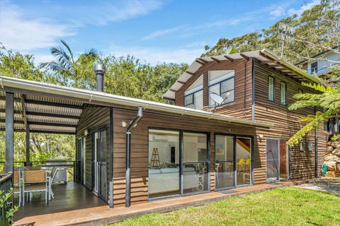 Avoca Beach Living - Darwin Holiday 1