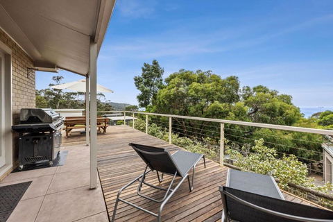 Avonlea - Darwin Holiday 1