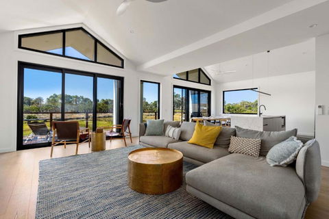 Awakening Broadbeach - Wifi, Linen - Darwin Holiday 0