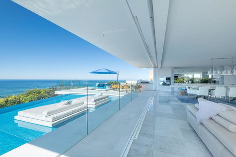 Azure - Darwin Holiday 0
