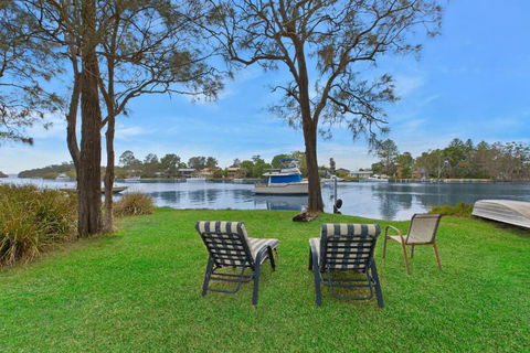 Aqua Adventures Retreat. Waterfront Playground - Darwin Holiday 0