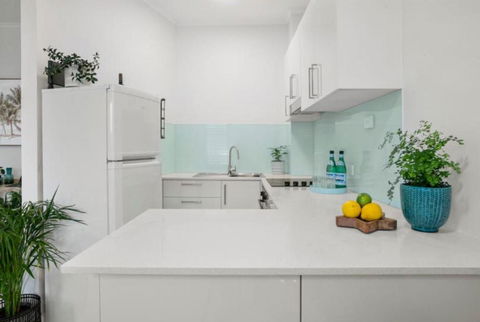 Avalon Beachside Apartment - Darwin Holiday 3