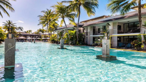 AZURE 187 Port Douglas - Darwin Holiday 1