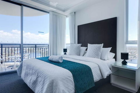 Apartment With Ocean Views - Darwin Holiday 3