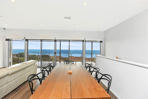 Avaya Sellicks Beachfront Getaway- Wifi - Darwin Holiday 0