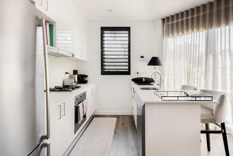 B312S - Luxury Waverton Apartment - Darwin Holiday 3