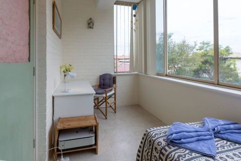 B6 Crawley Apartment 1 BRM & Sleepout Near UWA - Darwin Holiday 4