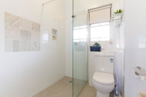 B7 Crawley Apartment 1 BRM & Sleepout Near UWA - Darwin Holiday 1