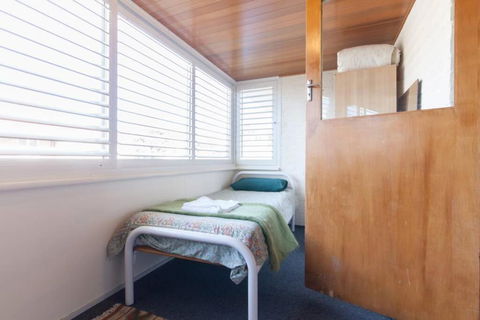 B8 Crawley Apartment 1 BRM & Sleepout Near UWA - Darwin Holiday 4