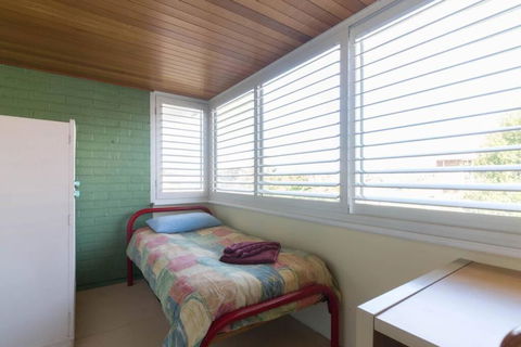 B9 Crawley Apartment 1 BRM & Sleepout Near UWA - Darwin Holiday 1