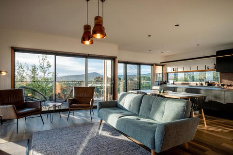 Baden House - Freycinet Holiday Houses - Darwin Holiday 0