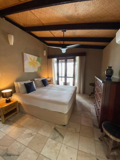 BALA Beach House On ABSOLUTE Beachfront - Darwin Holiday 1