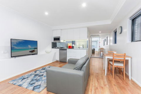 Balmain Modern Apartments - Darwin Holiday 1